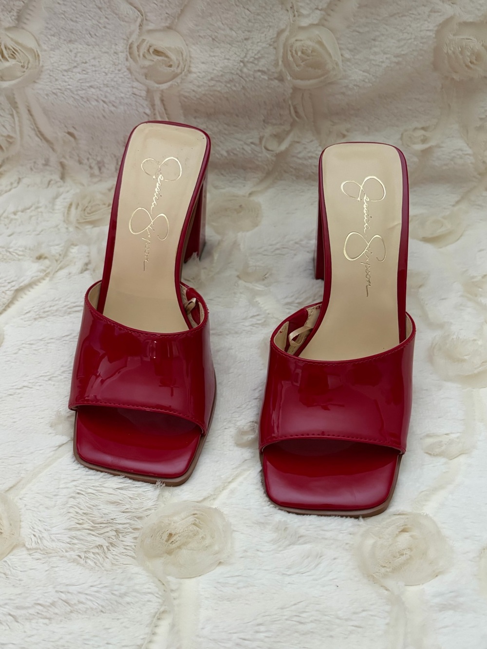 GORGEOUS ❤️🚨 Red Block Heel Sandals - Women's Stylish Jessica Simpson Heels - Picture 6 of 10